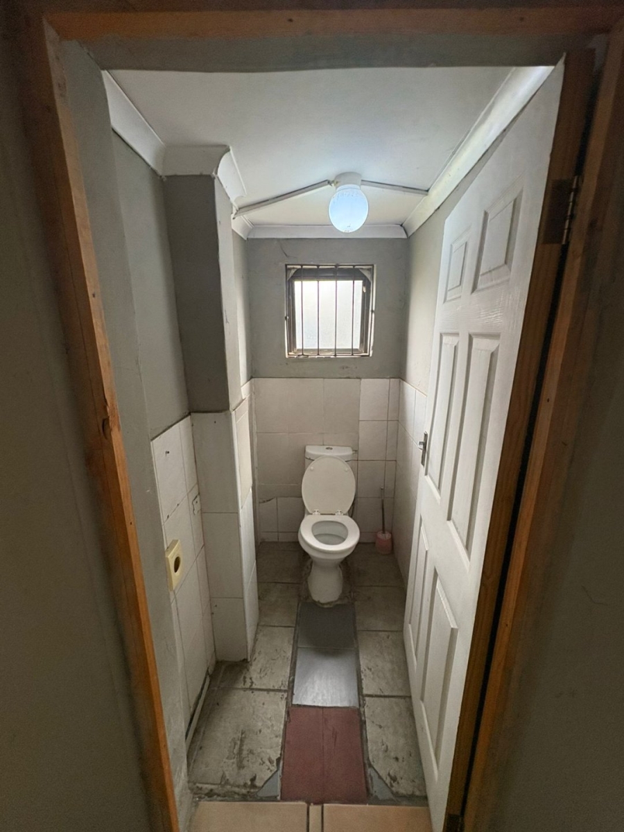 10 Bedroom Property for Sale in Quigney Eastern Cape